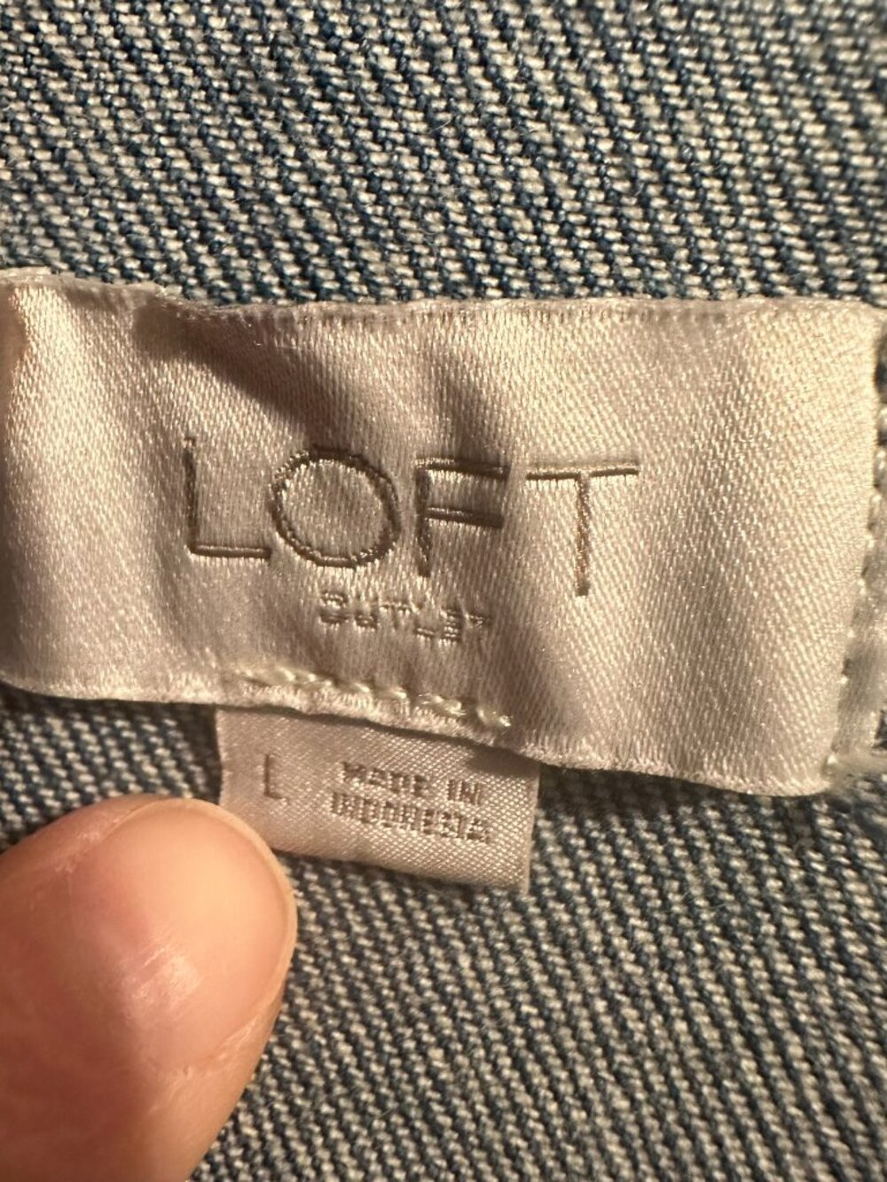 LOFT denim jacket - Picture 3 of 4
